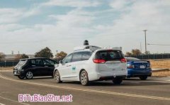 谷歌地圖標(biāo)注無(wú)人車結(jié)果顯示完全沒(méi)有掌握駕駛技能